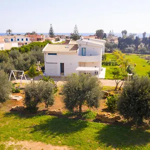  Ferienhaus Villa Tra Mare E Ulivi